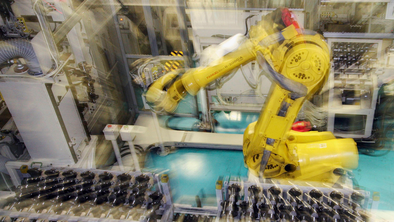 Illustration for article titled 18 Gorgeous Images of Job-Stealing Factory Robots